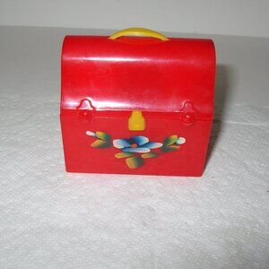 Vintage Red Plastic LUNCH BOX w/Hand Painted Salt/Pepper Shakers Really Cute!! P